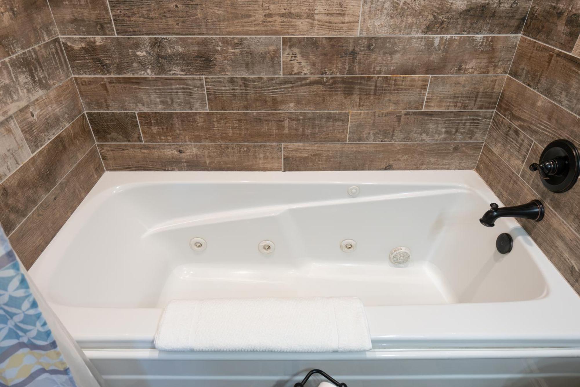 2Br Walk-In Condo - Near The 76 Strip - Free Wifi - Pool - Free Tickets Included - Clb-3 Branson Dış mekan fotoğraf