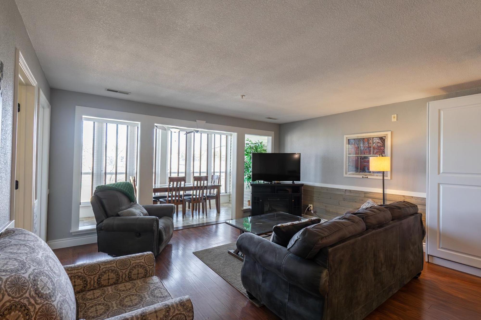 2Br Walk-In Condo - Near The 76 Strip - Free Wifi - Pool - Free Tickets Included - Clb-3 Branson Dış mekan fotoğraf